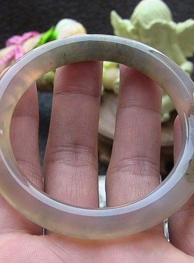 天然巴西绿色图腾玻璃种玛瑙手镯