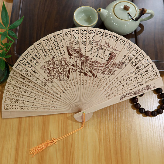 Chinese style Suzhou fragrant wood fan ancient style folding fan women's classical cheongsam ancient fan Hanfu folding double-sided non-sandalwood