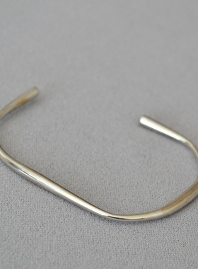 欧美小众设计感不规则线条长方几何造型黄铜镀金个性开口极简手镯