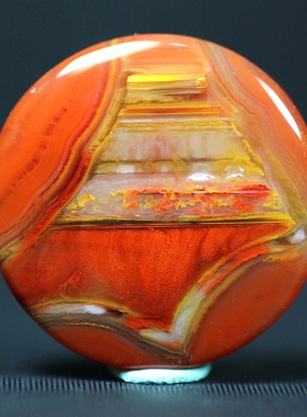 北票战国红千层板镶嵌圆牌挂件