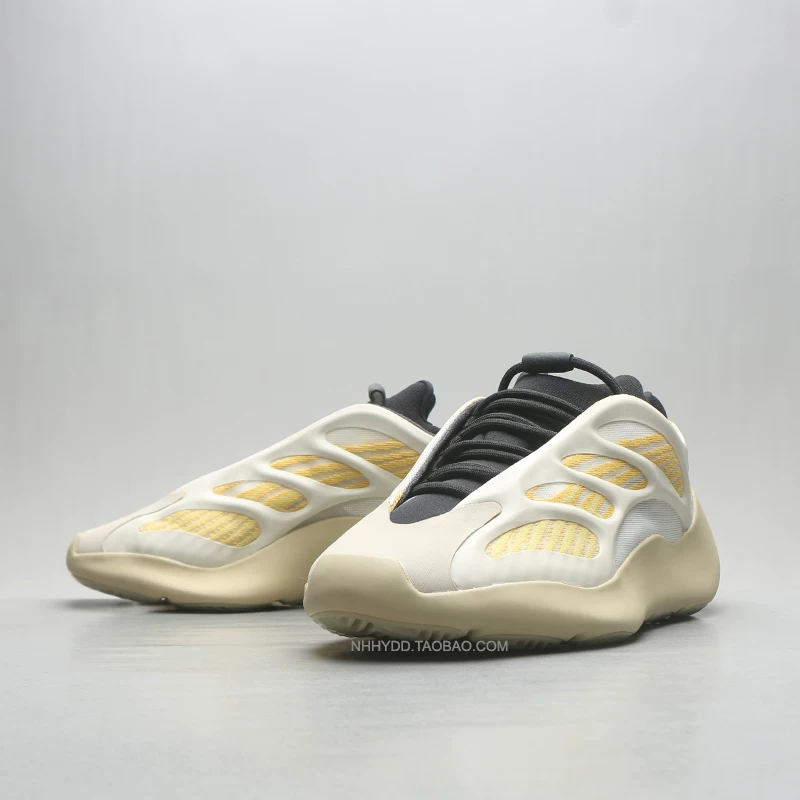 Ковкоак Adidas Yeezy Boost 700 V3 Шафран Шафрановые беговые кроссовки G54853