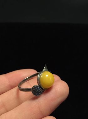 福利款特价孤品欧洲回流古董纯银戒指天然鸡油黄老蜜蜡满蜜蛋面镶