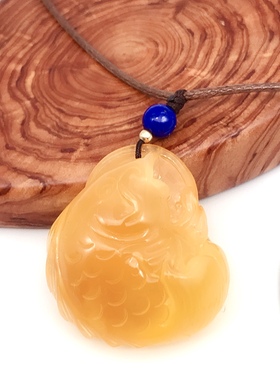 天然琥珀金绞蜜糖色雕立体精工俄料钱袋子长命锁福锁金鱼吊坠宝石