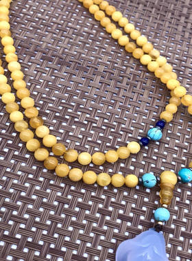 天然鸡油黄蜜蜡手串项链108颗佛珠青金绿松配珠荔枝冻玉兰花吊坠