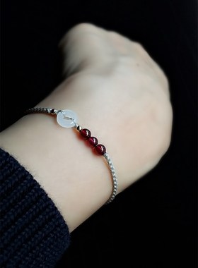 石榴石白玉平安扣手链女百搭闺蜜