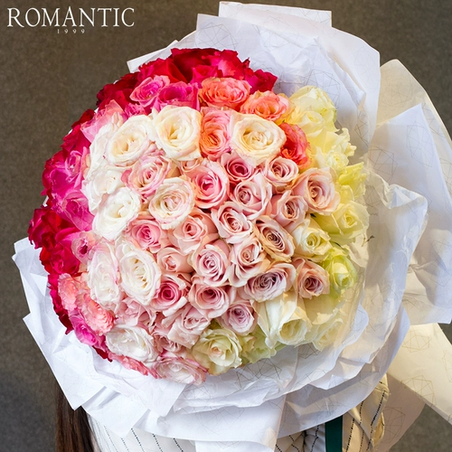 2020 Оригинальный бутик 99 Роза Красивый арх -подобный цвет, соответствующий букету, день рождения любовь Пекин Пирс Цветы Экспресс