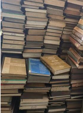 咖啡馆酒吧摄影道具古董书