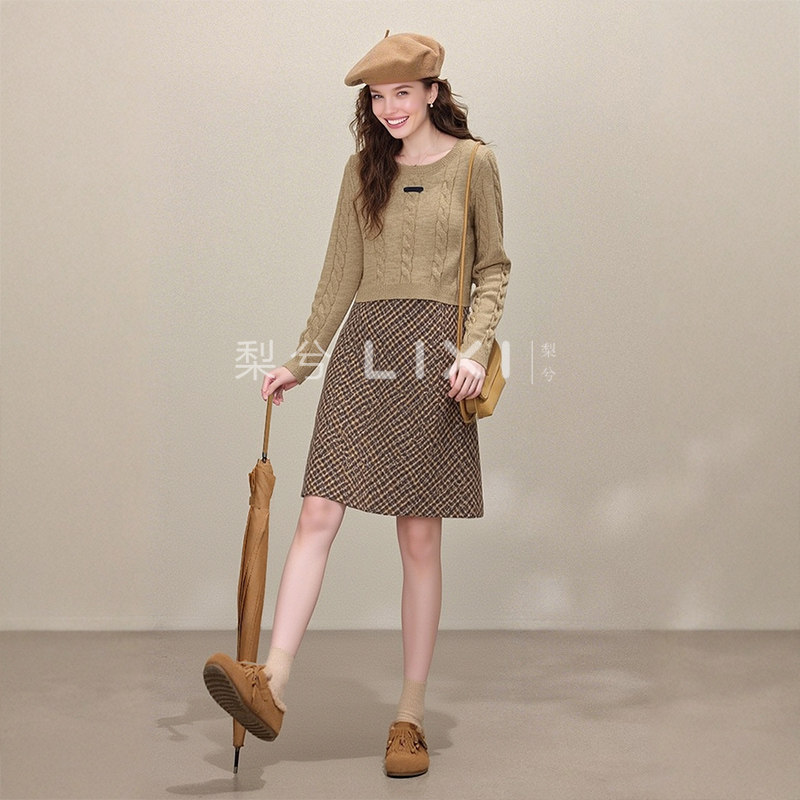 专柜同款复古麻花纹套头长袖毛衣格子毛呢吊带连衣裙两件套套装裙,淘宝优惠券,粉丝福利购,淘宝优惠卷