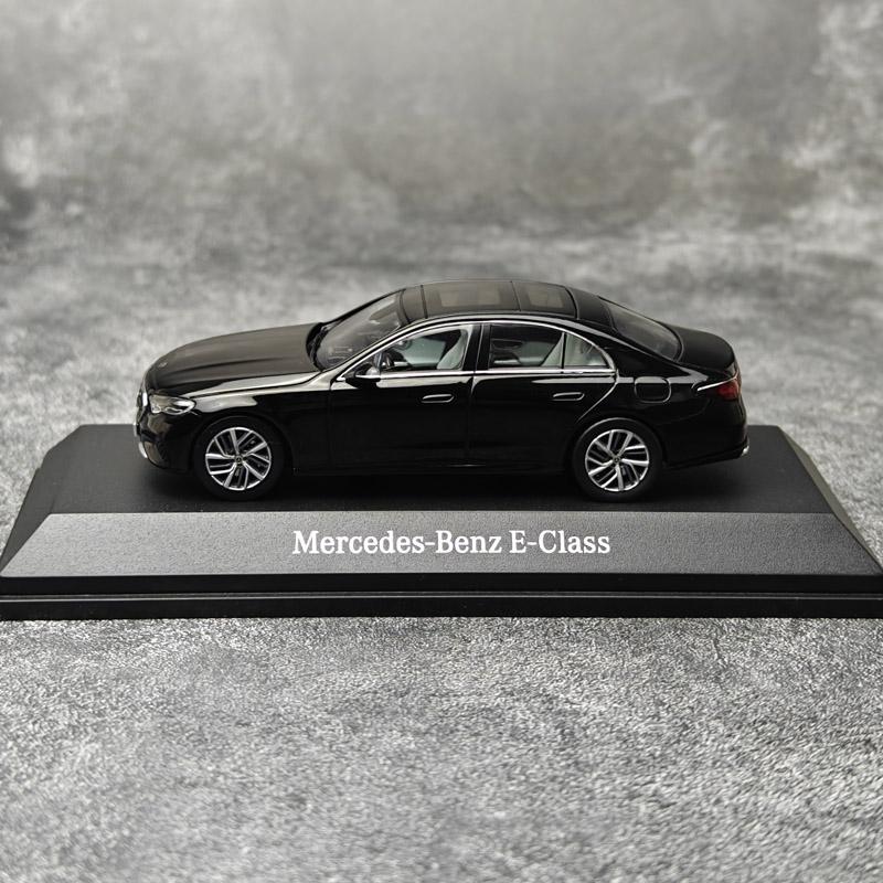 ISCALE 1:43奔驰 E450 W214 E-Klasse 仿真合金汽车模型 - 图2