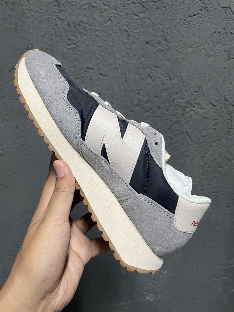 New Balance NB 237系列V1 复古低帮跑步鞋浅灰红色男女款MS237SB - 图0