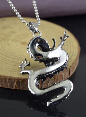 本命年钛钢项链吊坠首饰品