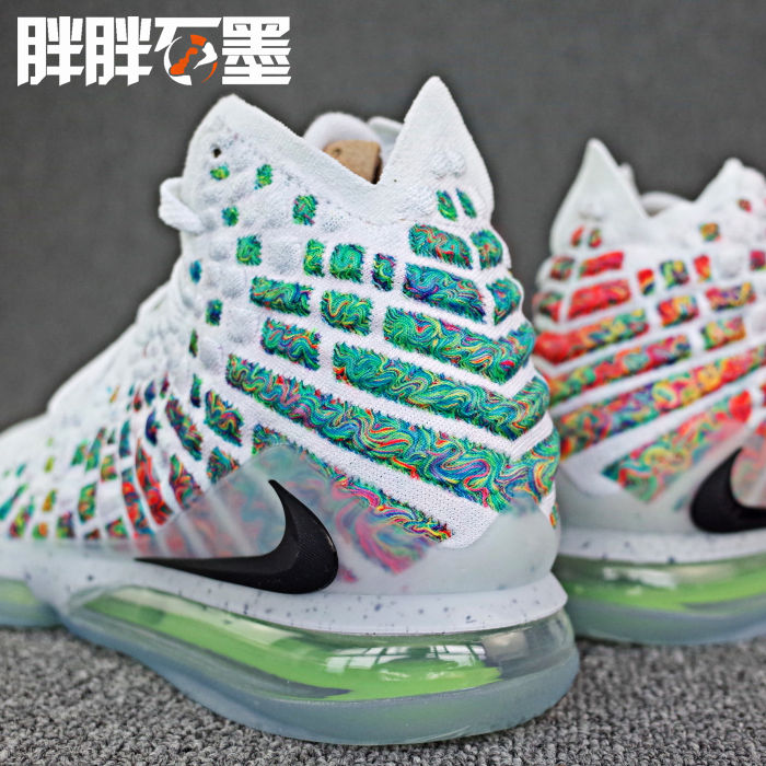 Nike LeBron 17 耐克詹姆斯LBJ17 实战篮球鞋 BQ3178 001 002 005 - 图2