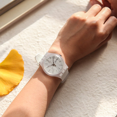 New Swatch Swatch Swiss genuine watch pure white texture simple quartz  white-collar women's watch SUOW710