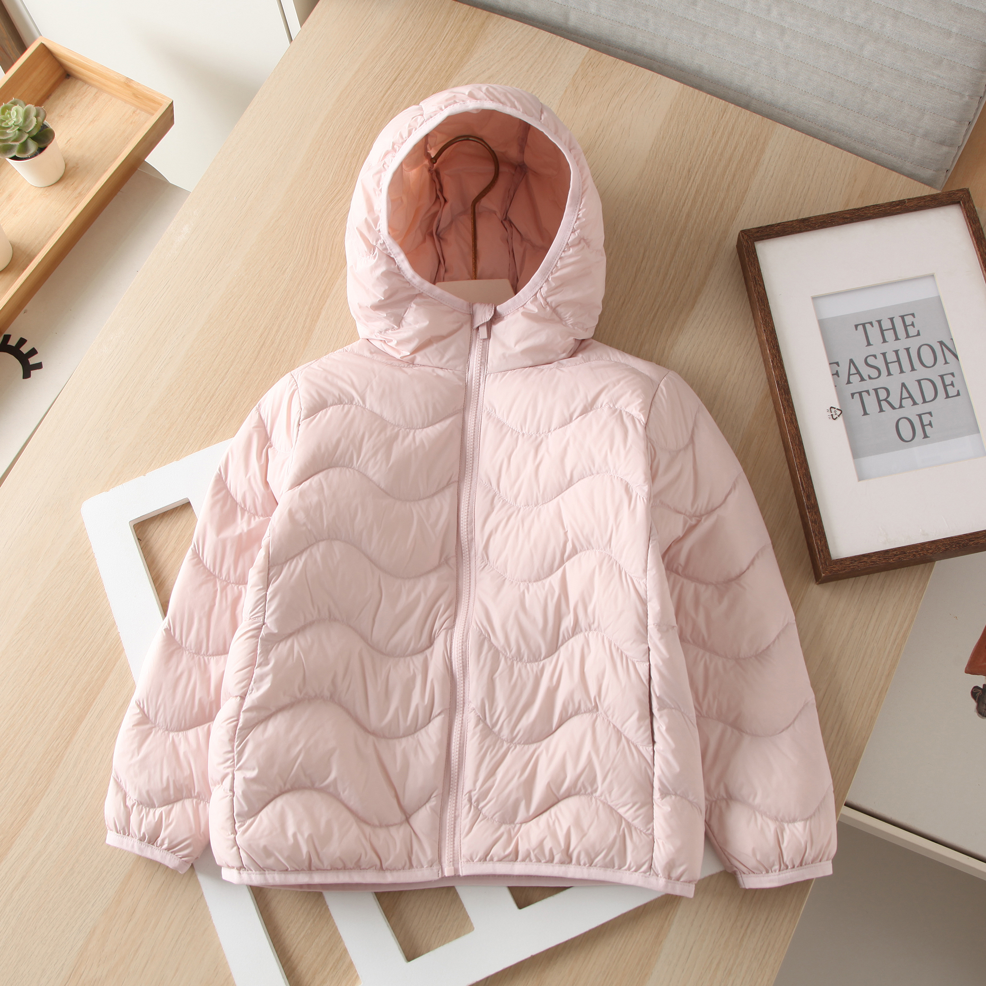 温暖轻盈 休闲百搭男女童连帽90白鸭绒服儿童轻薄羽绒服外套上衣 - 图1