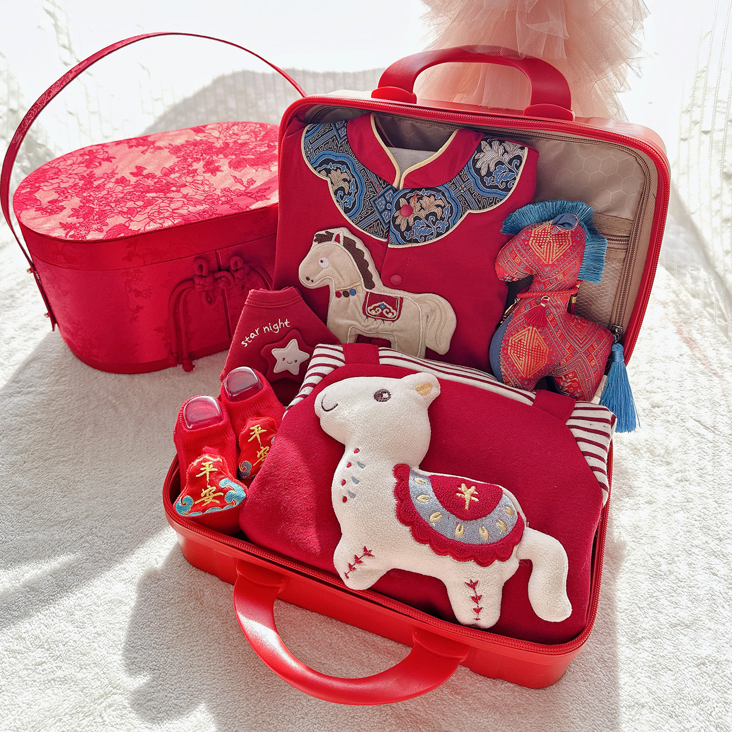 婴儿礼盒新生儿春秋季衣服套装新款红色满月服周岁百天送礼高档,淘宝优惠券,粉丝福利购,淘宝优惠卷