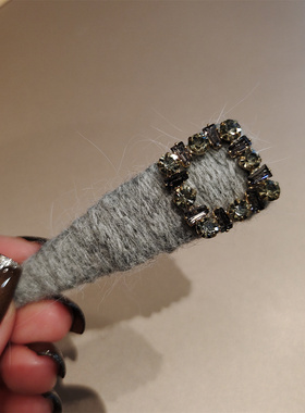 简约毛线水钻方形刘海夹