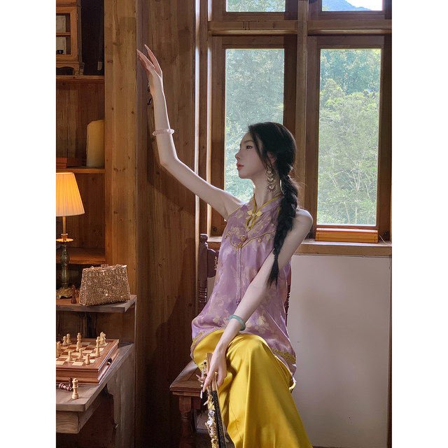 Sun Yaqiao Ziyan Fujin ກາງແຈ້ງລະດູຮ້ອນ ໂສ້ງຂາກວ້າງຂາຍາວສີທອງ