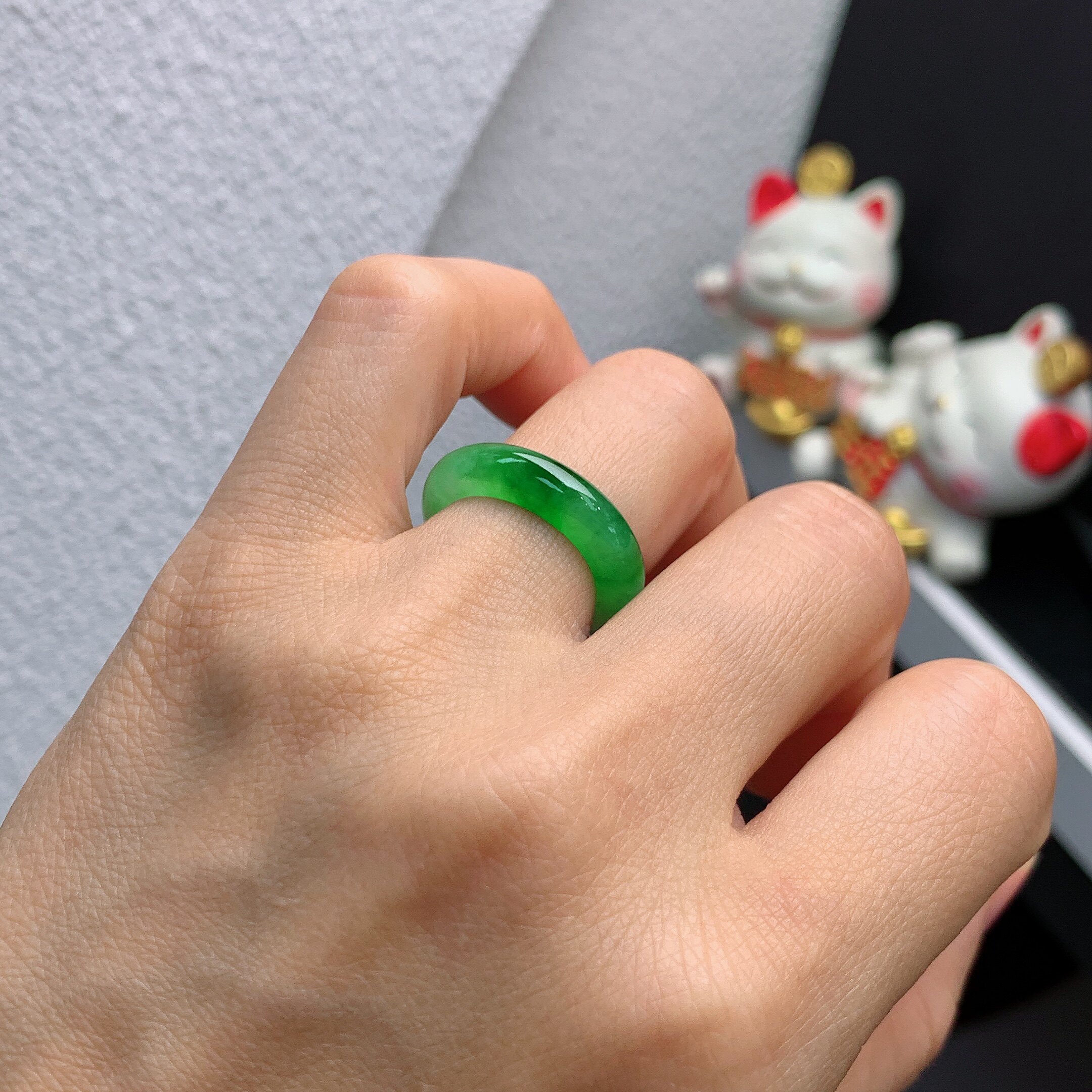 10-11 Circle mouth Burmese natural jade A goods ice spicy green ring A921#