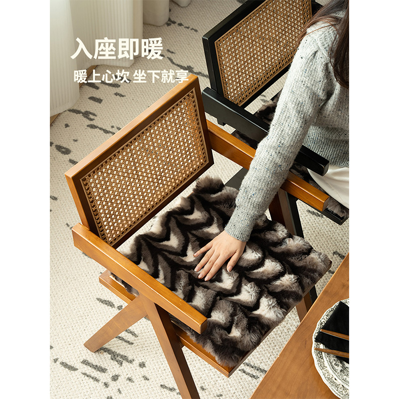 坐垫冬季椅垫毛绒加厚冬天保暖座垫办公室久坐椅子垫凳子餐椅屁垫