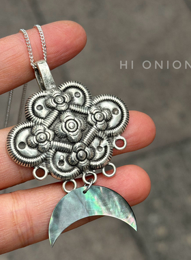 Hi Onion月亮的女儿小众设计彝族做旧夸张毛衣链银锁骨链个性项链