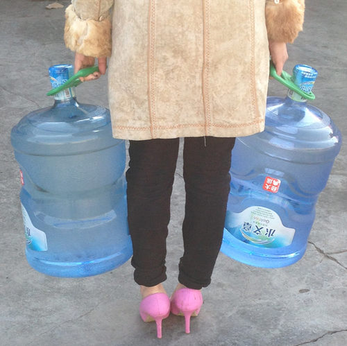 大桶水桶装水矿泉水提水器提桶器纯净水桶提手家用省力拎手器手柄 - 图1