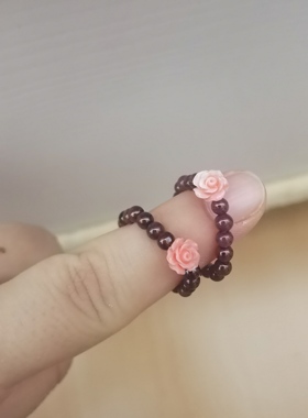 朱砂雕刻梅花石榴石指环民族风