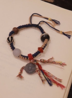 和田玉*安之手绳*玛瑙18K金镶嵌PC22112521（颜色形状多样性）