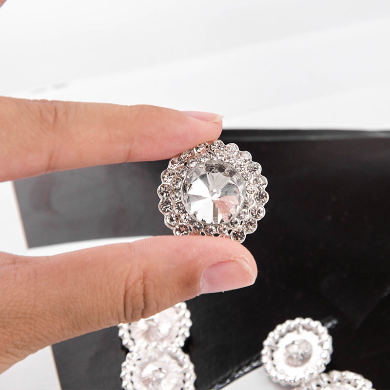 韩版新款银白色圆形合金钻扣时尚水钻纽扣子金属风衣外套装大纽扣,淘宝优惠券,粉丝福利购,淘宝优惠卷