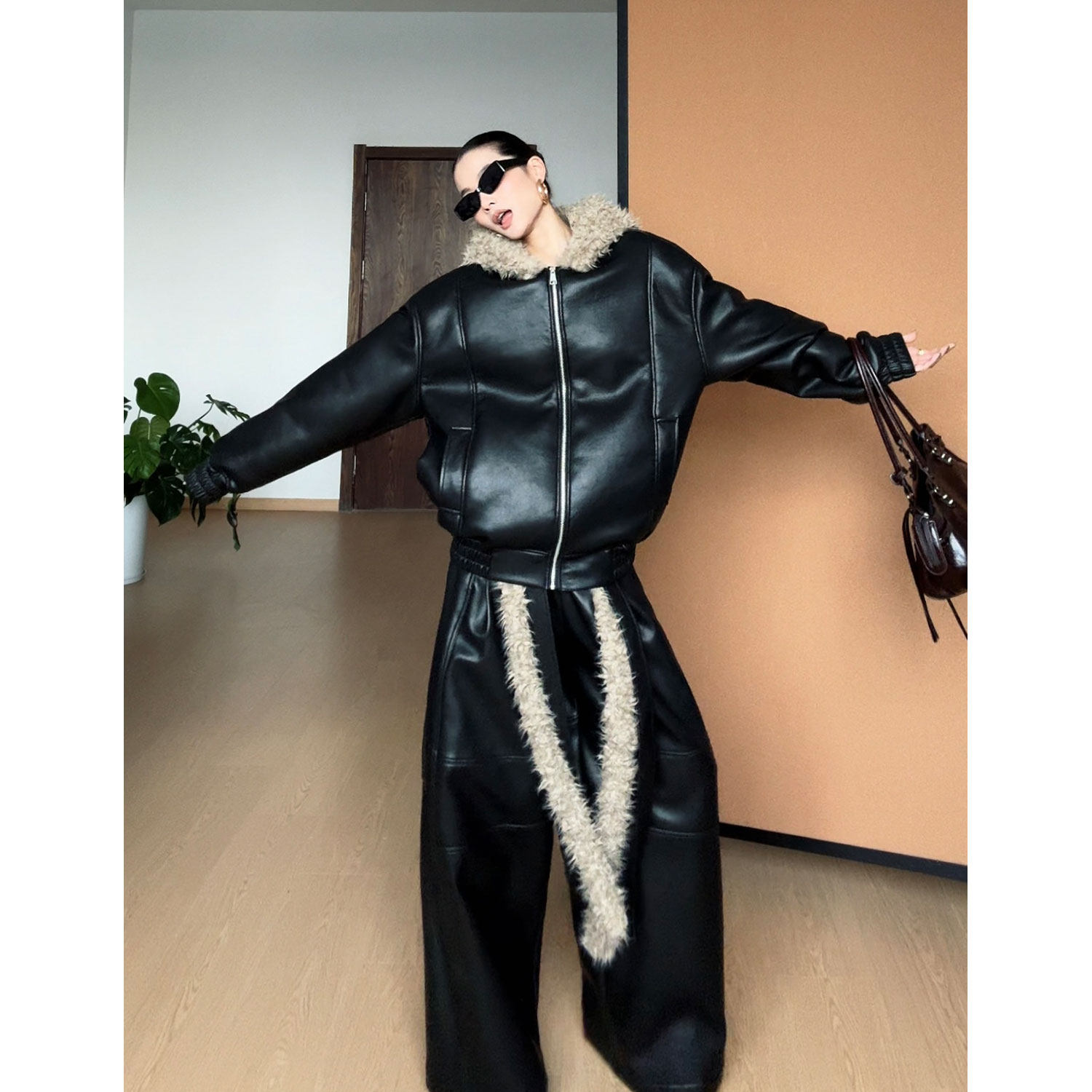 CIZZLEMORE【静奢简】高级时髦摩登加厚外套PU皮酷飒休闲阔腿裤,淘宝优惠券,粉丝福利购,淘宝优惠卷