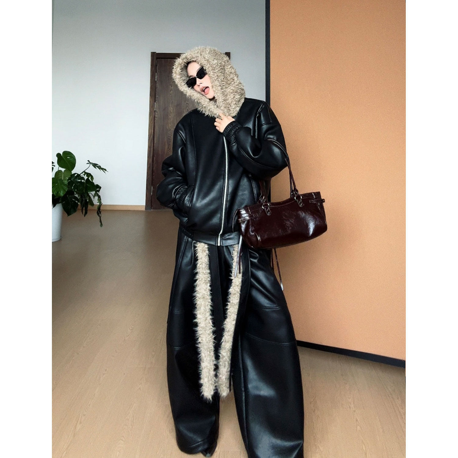 CIZZLEMORE【静奢简】高级时髦摩登加厚外套PU皮酷飒休闲阔腿裤,淘宝优惠券,粉丝福利购,淘宝优惠卷