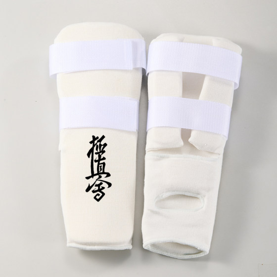Thickened Kyokushin shin guard, karate buckle, Sanda boxing, Muay Thai, foot guard, face and back guard, shin guard, Taekwondo