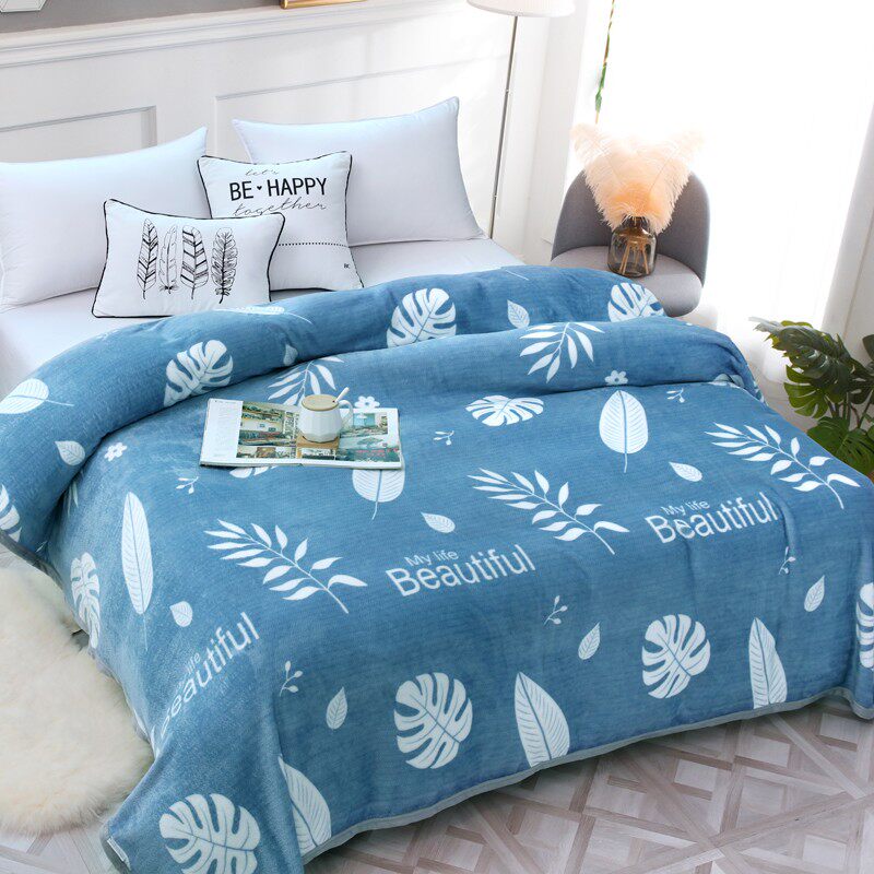 夏季空调毯法兰绒毛毯午休沙发盖毯加绒铺床床单珊瑚绒薄被小毯子