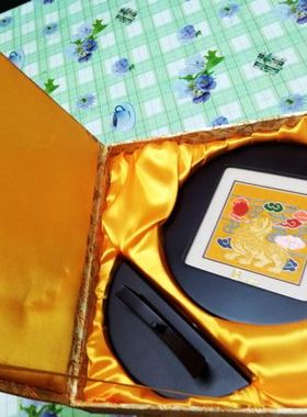 吉祥南京圆形蓝色框画现货