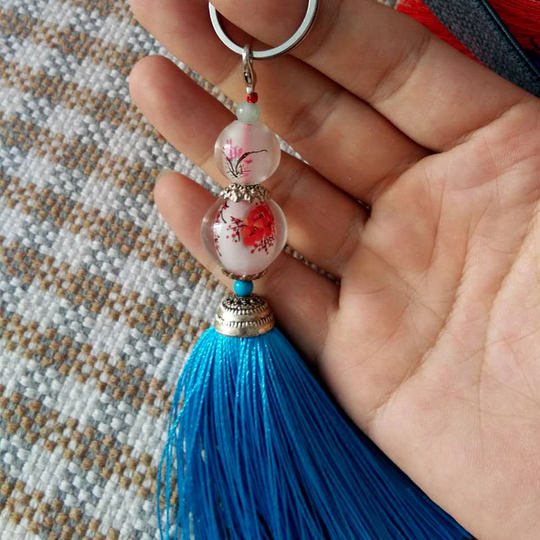 Opening celebration small gifts with painted beads inside, zodiac signs, bags, accessories, tassels, tassels, pendants, girls’ gifts