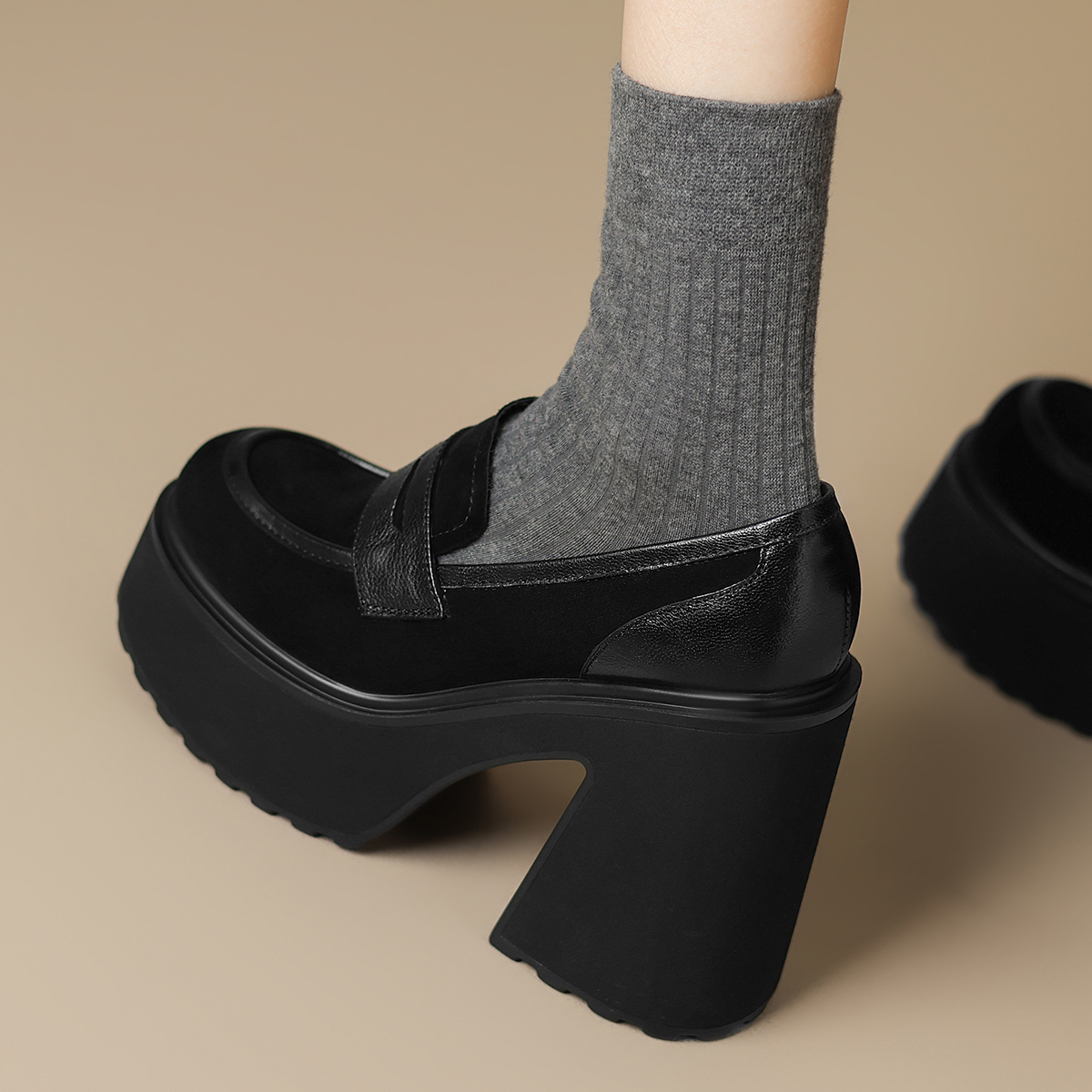 增高女鞋粗跟厚底休闲鞋全真皮单鞋四季超高跟乐福鞋学院风JK松糕 - 图2