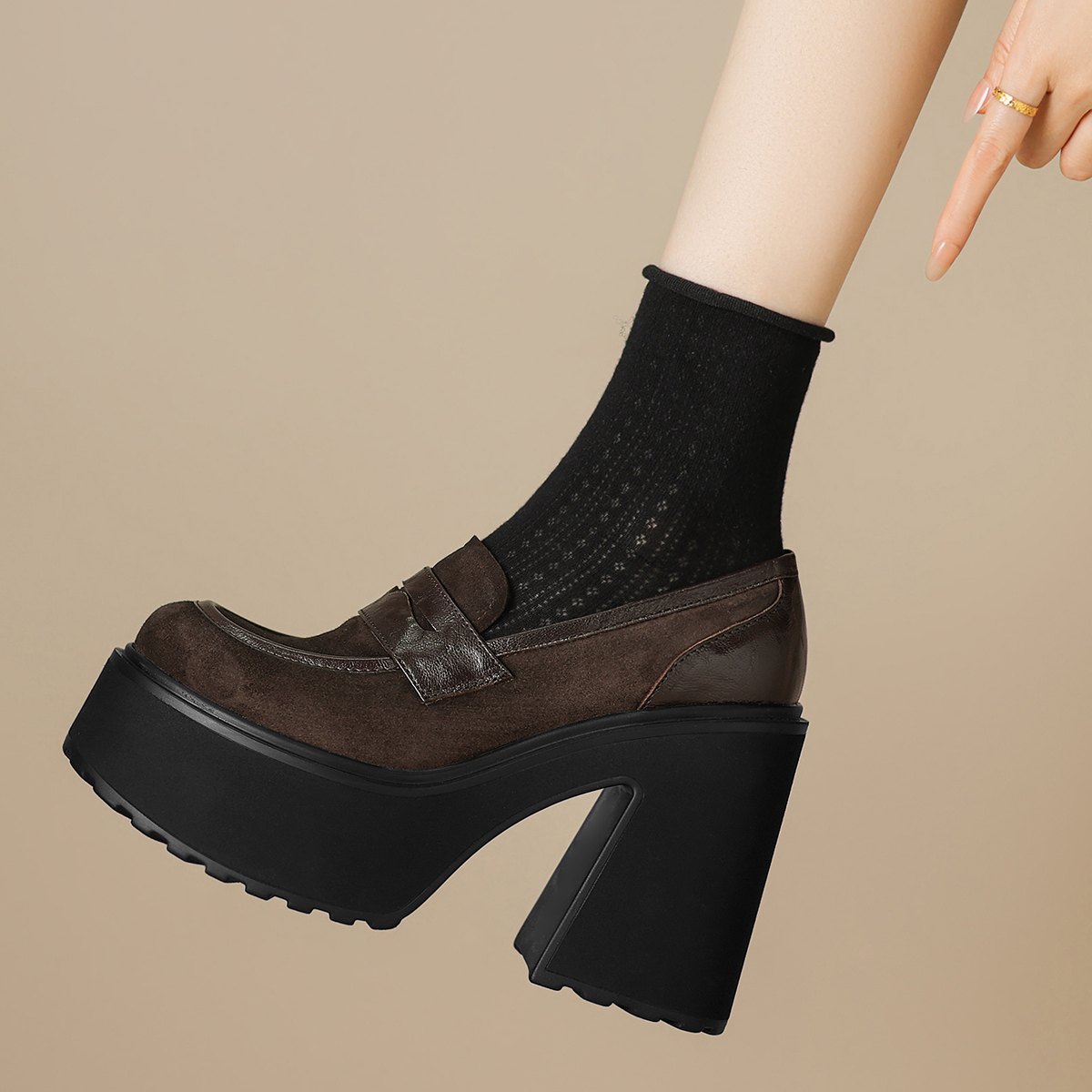 增高女鞋粗跟厚底休闲鞋全真皮单鞋四季超高跟乐福鞋学院风JK松糕 - 图0