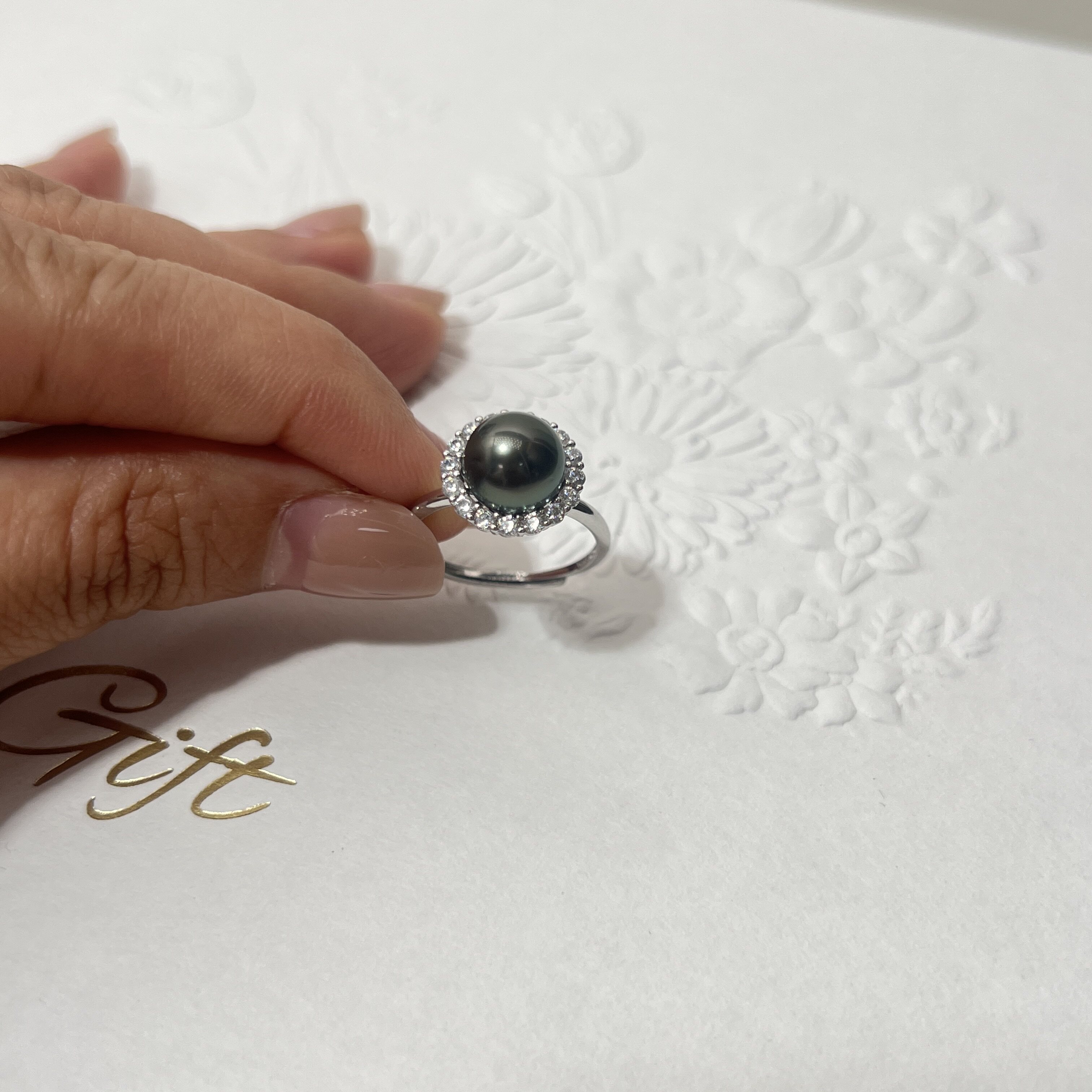 Tahitian black pearl S925 sterling silver sunflower ring, light luxury and high-end gift to girlfriend and best friend with seawater pearls