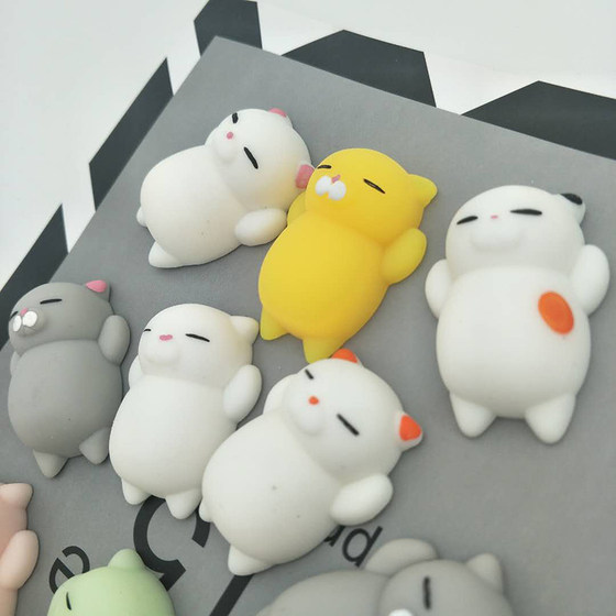 Cute and cute Japanese cat stress reliever tool