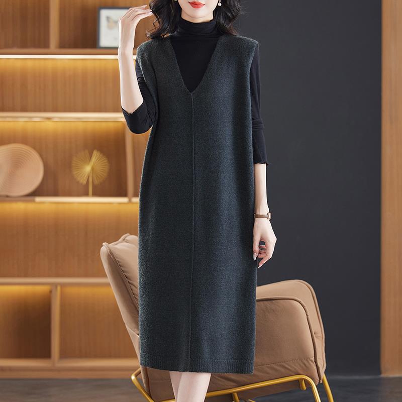 妈妈加肥加大码春秋马甲女v领针织连衣裙过膝无袖毛衣坎肩背心裙 - 图0