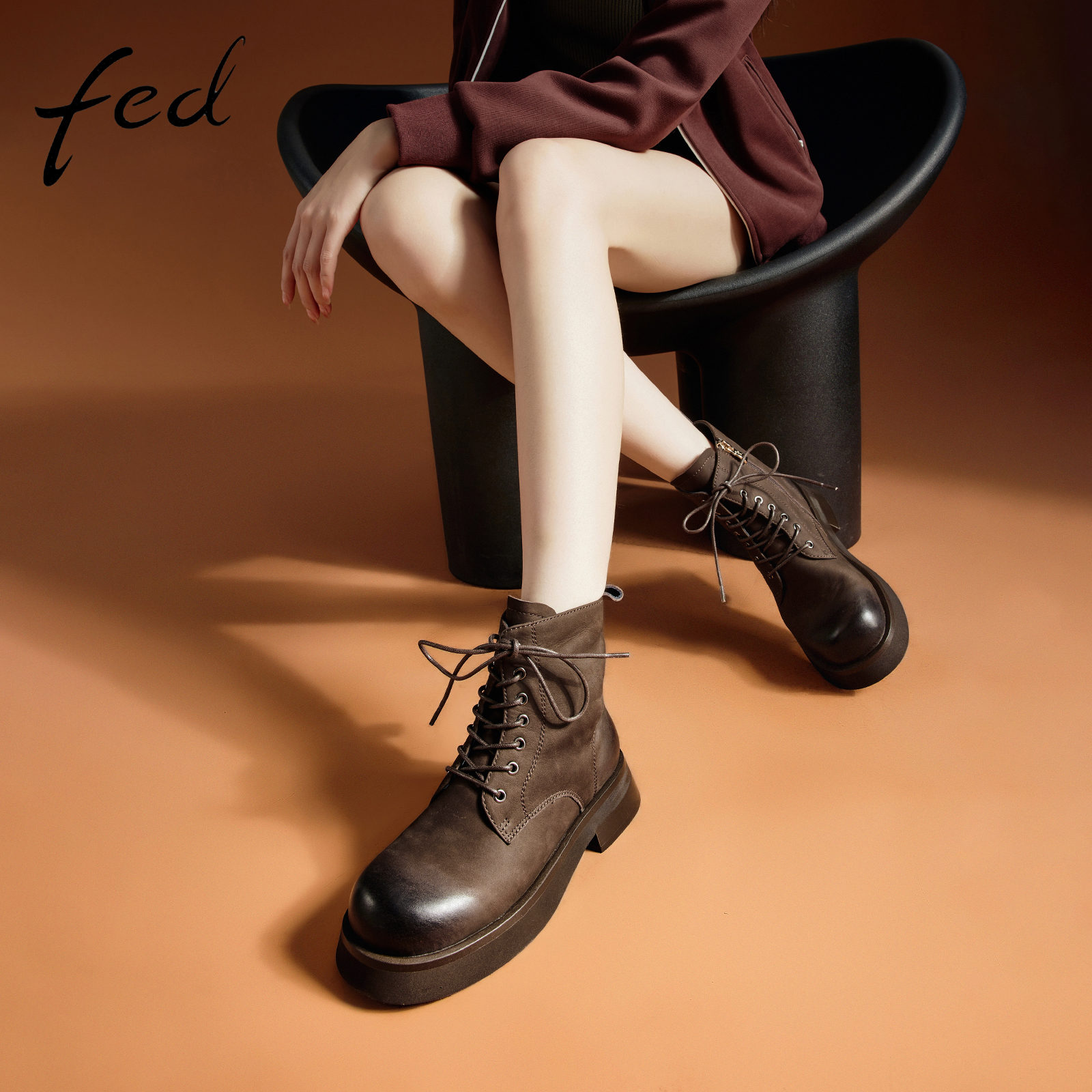 fed磨砂头层牛皮秋冬女鞋高级感真皮复古粗跟靴子女短靴马丁靴女 - 图1