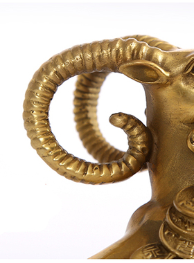 铜羊开泰居家办公室生肖摆件