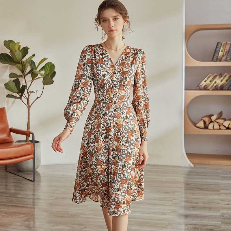 罗衣气质V领花色连衣裙女2025秋季新款优雅印花缎面中长裙子05055,淘宝优惠券,粉丝福利购,淘宝优惠卷