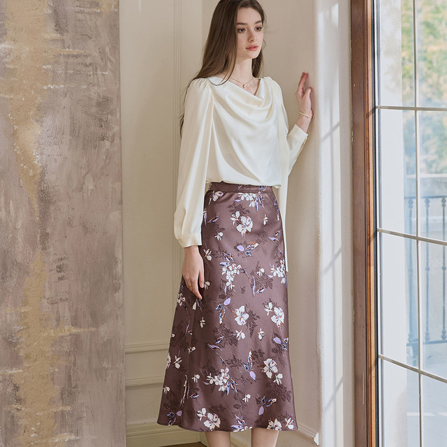 Versatile slimming solid color shirt for commuting