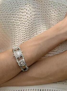 新款小众设计编绳旭日手镯手工