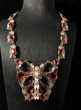 中古设计感百搭时尚粉钻气质欧美风大蝴蝶吊坠项链耳钉首饰套装