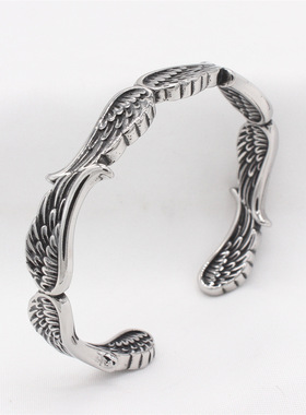 时尚钛钢手镯 欧美复古立体天使的翅膀开口手镯 男女通用钛钢手镯