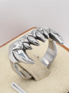 时尚钛钢男款戒指 欧美复古怪兽獠牙戒指 潮酷兽牙钛钢戒指指环