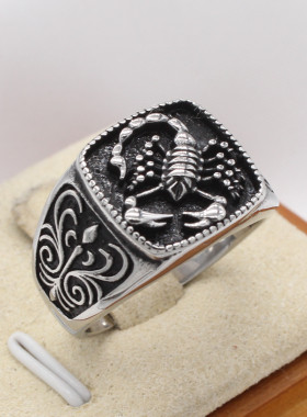 时尚钛钢男款戒指 欧美个性复古图文蝎子天蝎座方形钛钢戒指指环