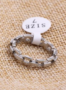 时尚钛钢戒指 欧美简约RapHap嘻哈十字镂空交叉间金钛钢戒指指环