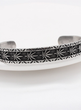 时尚钛钢手镯 欧美时尚枫叶树叶开口手镯 男女钛钢手镯